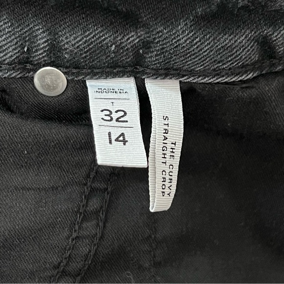 LOFT The Curvy Straight Crop Distressed Washed Black Raw Hem Jeans Size 14 - Picture 10 of 11